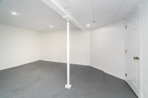 719 N 16th Avenue E Duluth MN 55812