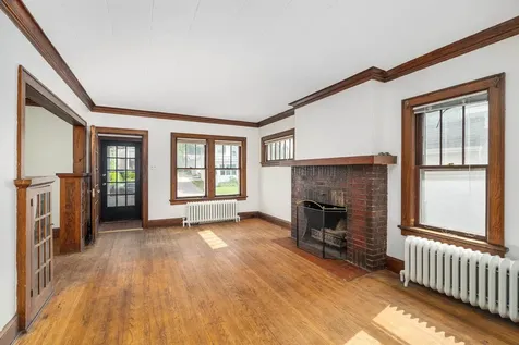 719 N 16th Avenue E Duluth MN 55812