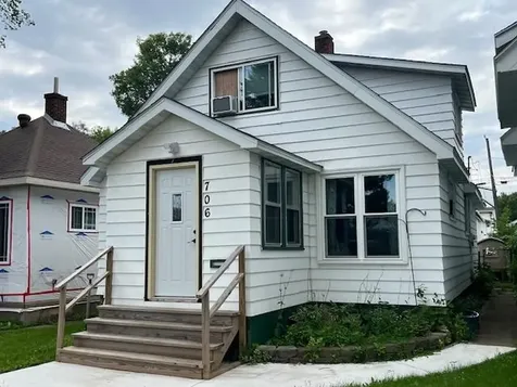 706 Clay Street Eveleth MN 55734