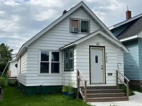 706 Clay Street Eveleth MN 55734