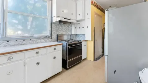 205 N Commercial Avenue Sandstone MN 55072