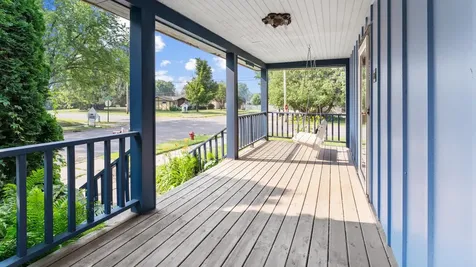 205 N Commercial Avenue Sandstone MN 55072