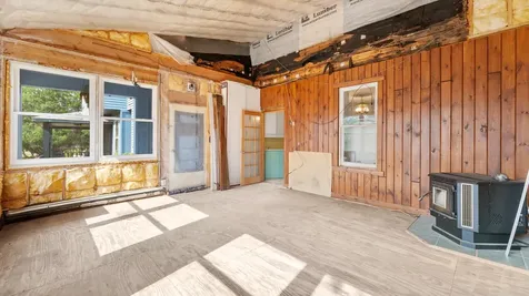 205 N Commercial Avenue Sandstone MN 55072