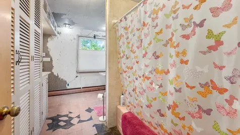 205 N Commercial Avenue Sandstone MN 55072