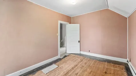 205 N Commercial Avenue Sandstone MN 55072