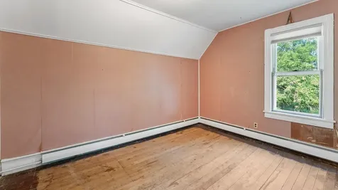 205 N Commercial Avenue Sandstone MN 55072