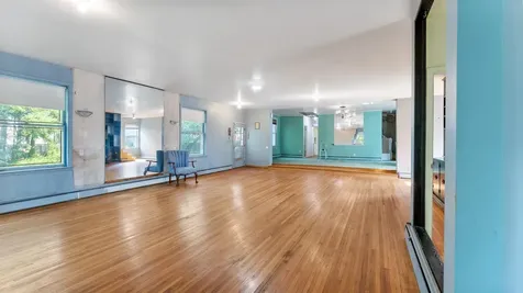 205 N Commercial Avenue Sandstone MN 55072