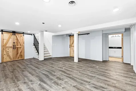 56 Helberg Road Esko MN 55733