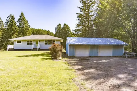 56 Helberg Road Esko MN 55733