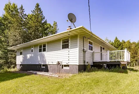 56 Helberg Road Esko MN 55733