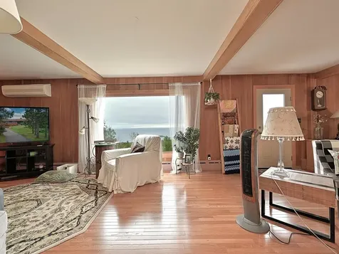 7 Kent Lane Silver Bay MN 55603