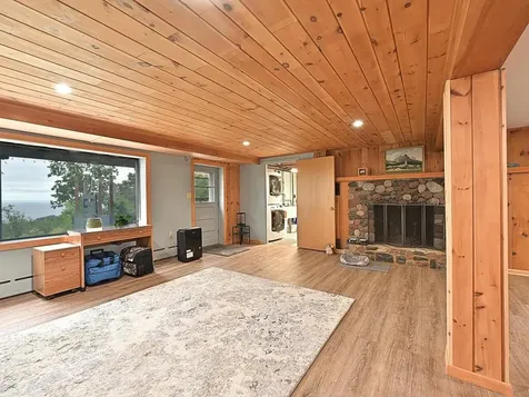 7 Kent Lane Silver Bay MN 55603