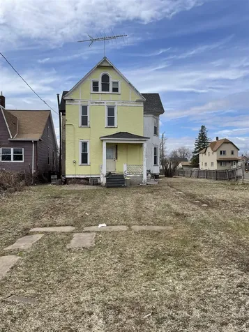 2002 Banks Avenue Superior WI 54880