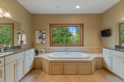 1950 Middle Lane Duluth MN 55811