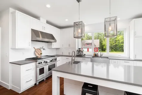 1229 Knife River Road Two Harbors MN 55616-38