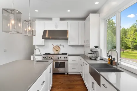 1229 Knife River Road Two Harbors MN 55616-38