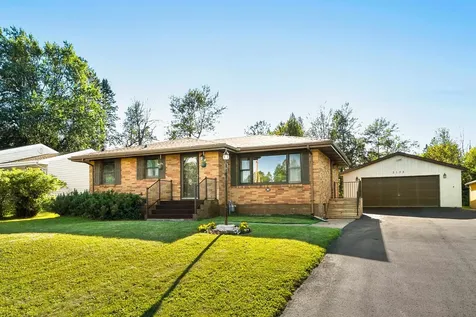 3133 Chambersburg Avenue Duluth MN 55811