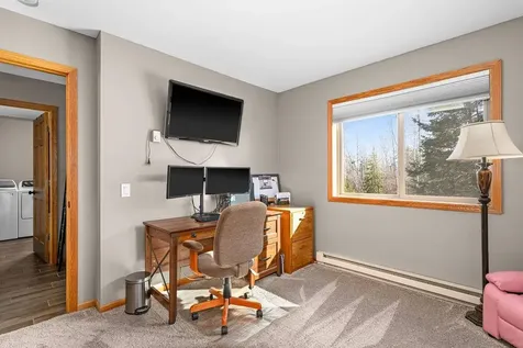 7070 Rice Lake Road Duluth MN 55803