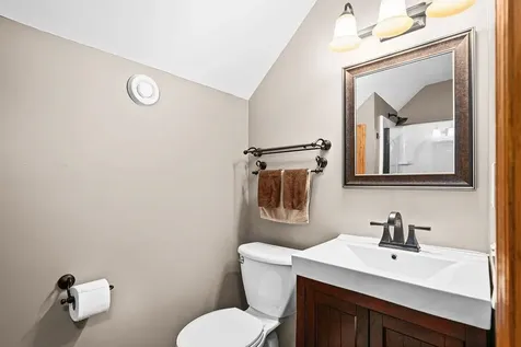 7070 Rice Lake Road Duluth MN 55803