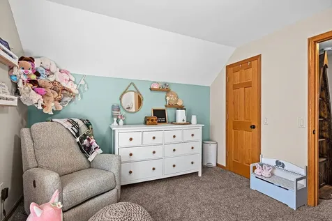 7070 Rice Lake Road Duluth MN 55803