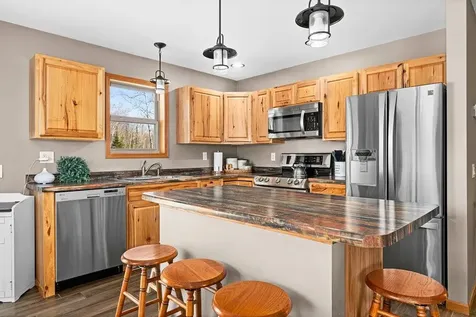 7070 Rice Lake Road Duluth MN 55803