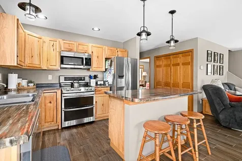 7070 Rice Lake Road Duluth MN 55803