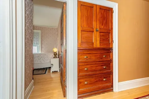 1616 E 1st Street Duluth MN 55812