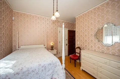 1616 E 1st Street Duluth MN 55812