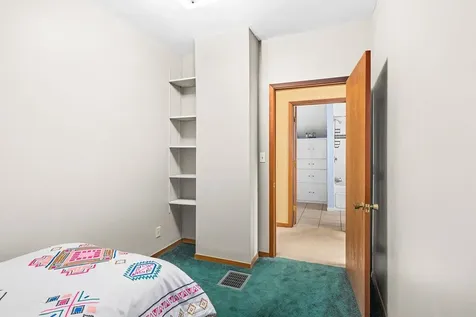429 N 83rd Avenue W Duluth MN 55807