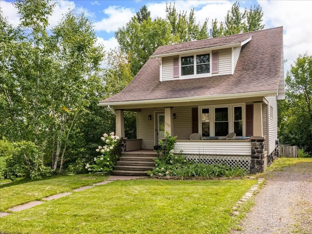 5716 Huntington Street Duluth MN 55807