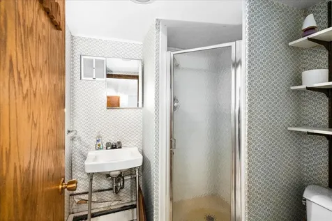 1818 Vermilion Road Duluth MN 55803