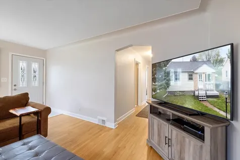 2219 W 22nd Street Duluth MN 55811