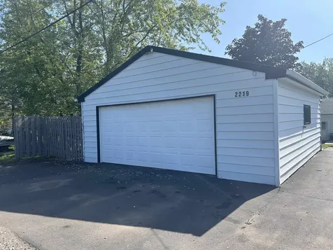 2219 W 22nd Street Duluth MN 55811