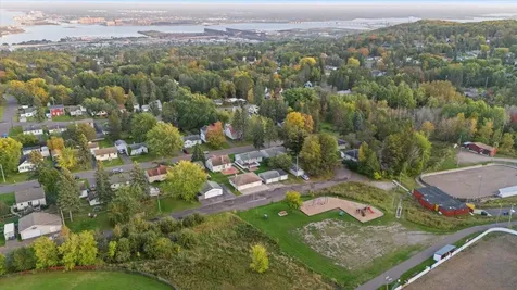 2219 W 22nd Street Duluth MN 55811