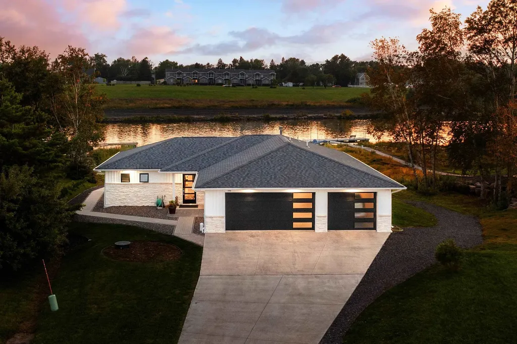 546 Marina Drive Superior WI 54880