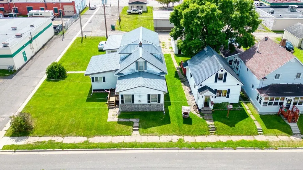 15 W 4th Avenue N Aurora MN 55705-0000