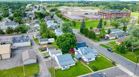 15 W 4th Avenue N Aurora MN 55705-0000