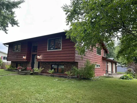 2904 E 7th Street Superior WI 54880