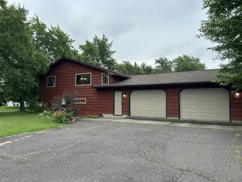 2904 E 7th Street Superior WI 54880