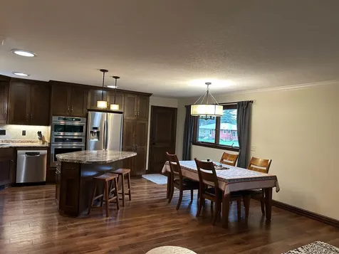 2904 E 7th Street Superior WI 54880
