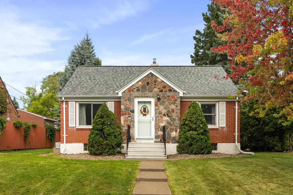 5731 Wyoming Street Duluth MN 55804