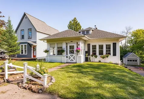 2016 Jefferson Street Duluth MN 55812