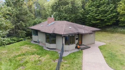 2151 Dunedin Avenue Duluth MN 55803