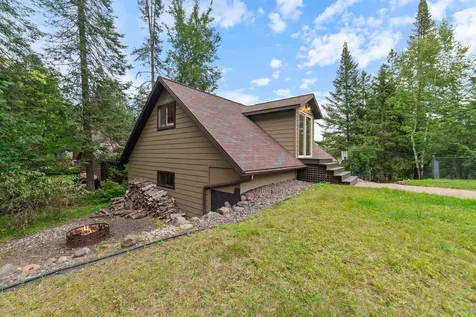 2151 Dunedin Avenue Duluth MN 55803
