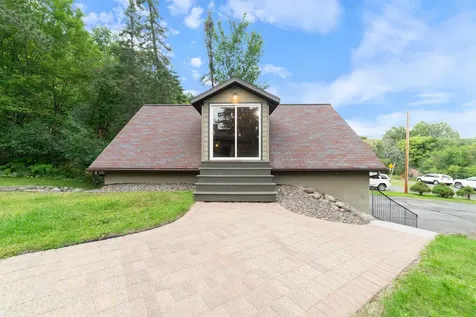 2151 Dunedin Avenue Duluth MN 55803
