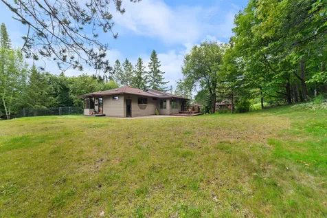 2151 Dunedin Avenue Duluth MN 55803