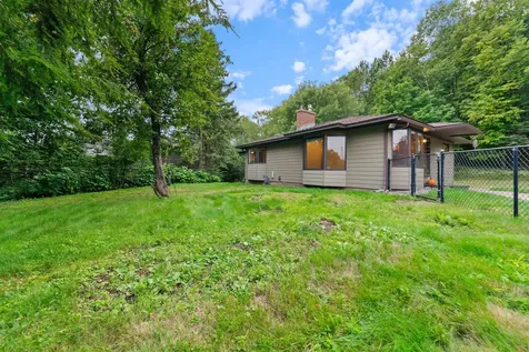 2151 Dunedin Avenue Duluth MN 55803