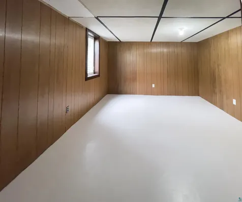 41 Bell Creek Silver Bay MN 55614