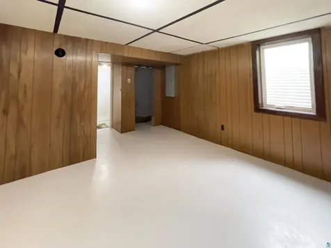 41 Bell Creek Silver Bay MN 55614