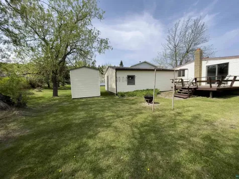 41 Bell Creek Silver Bay MN 55614